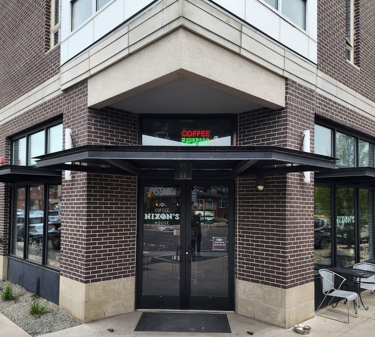Nixon's Coffee House specialty coffee shop in Denver - photo 3
