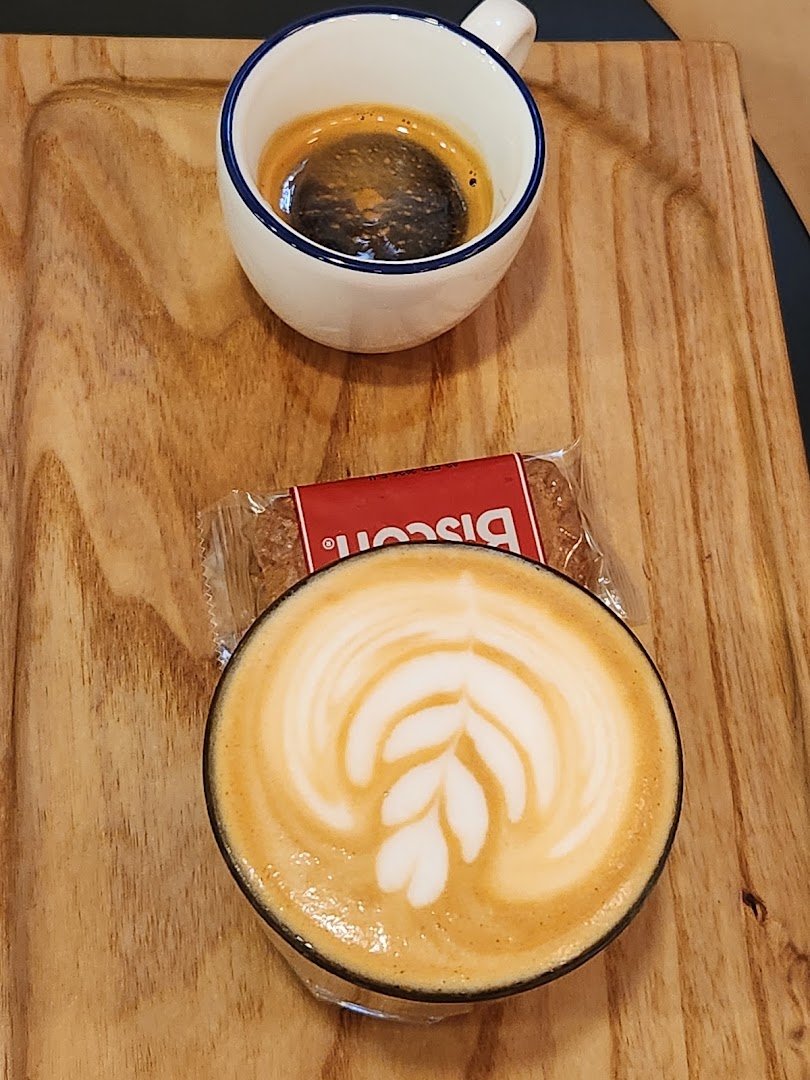 Sophomore Coffee specialty coffee shop in Baltimore - photo 5