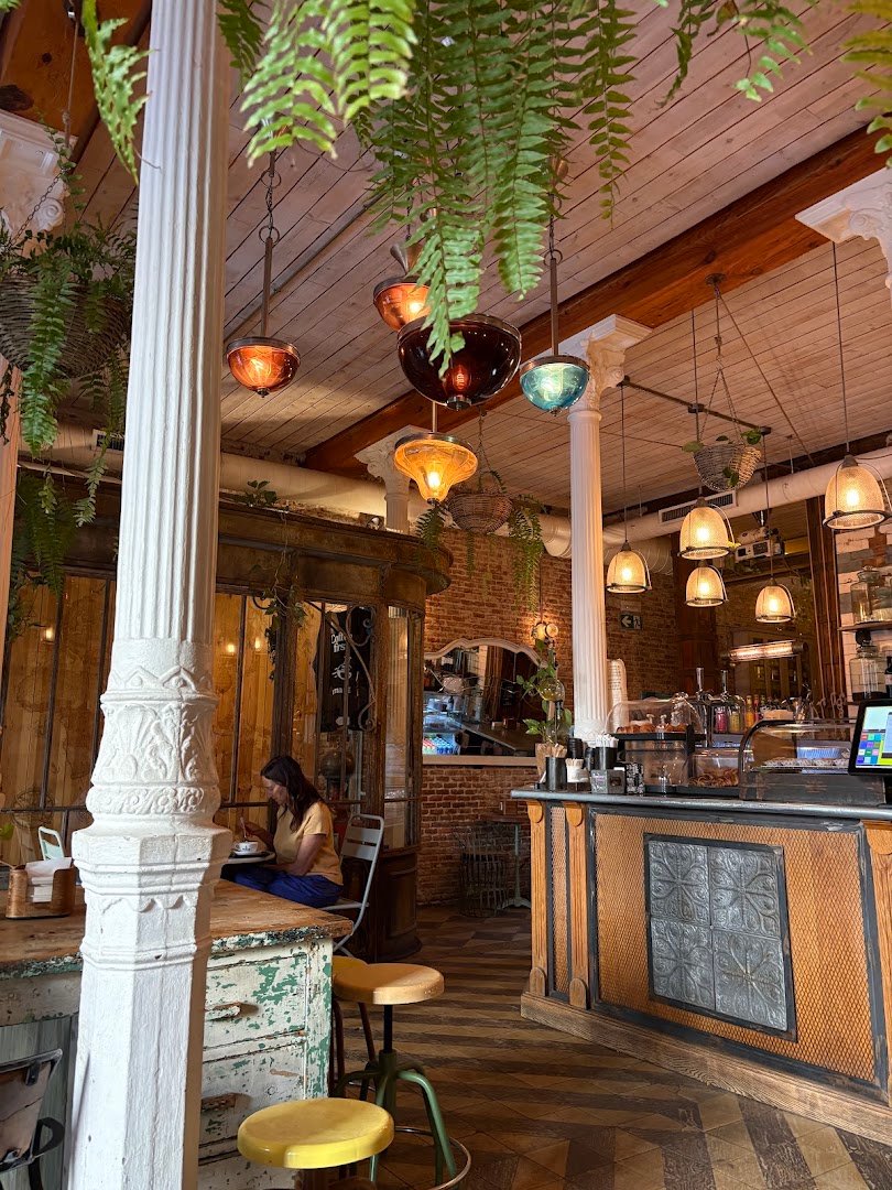 Café del Art specialty coffee shop in Madrid - photo 4