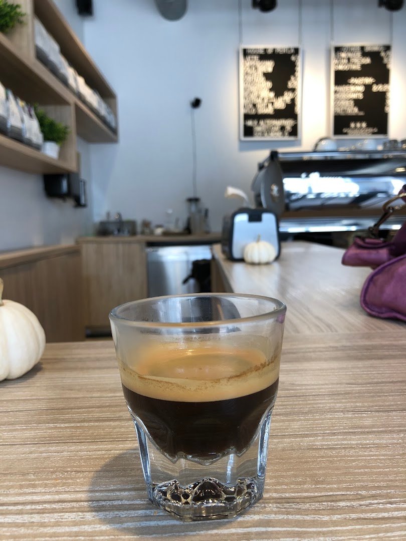 Coffee at Per'La Coffee, specialty coffee shop in Miami