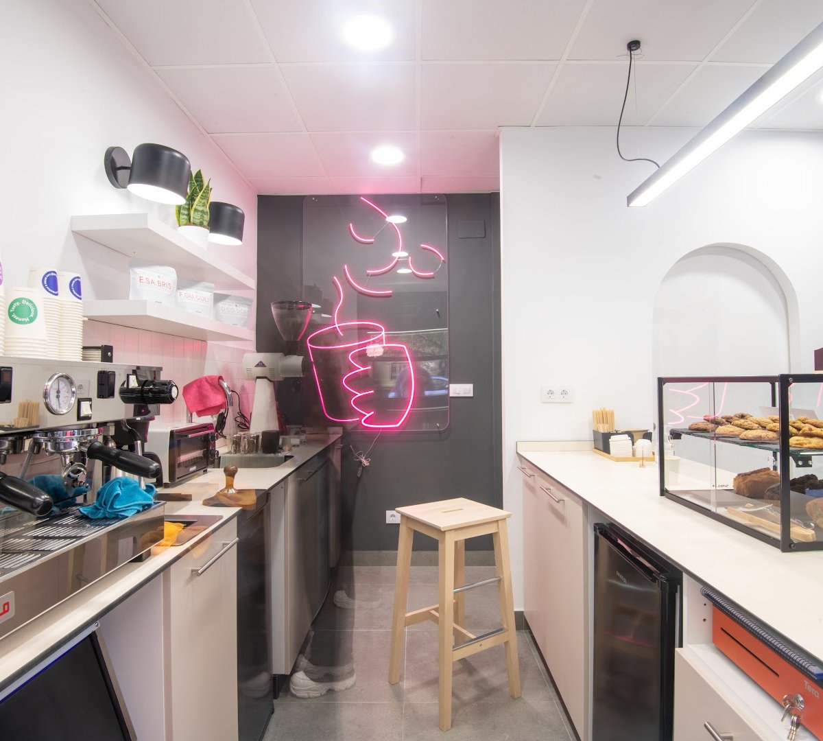 Placeo - Café de Especialidad - Alonso Cano specialty coffee shop in Madrid - photo 3