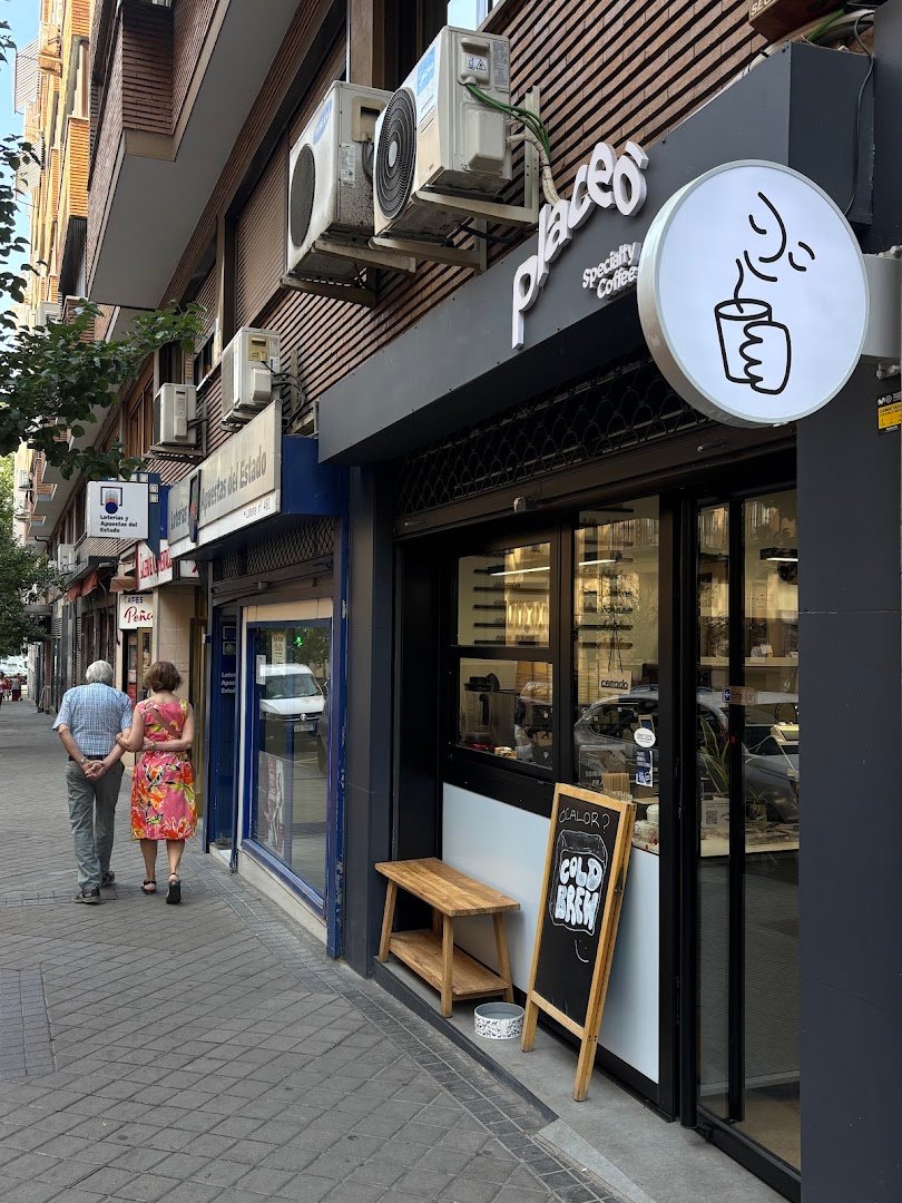 Placeo - Café de Especialidad - Alonso Cano specialty coffee shop in Madrid - photo 5