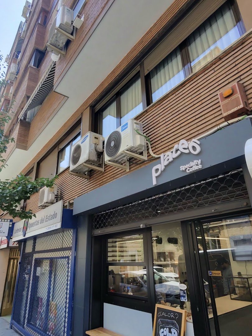 Placeo - Café de Especialidad - Alonso Cano specialty coffee shop in Madrid - photo 10
