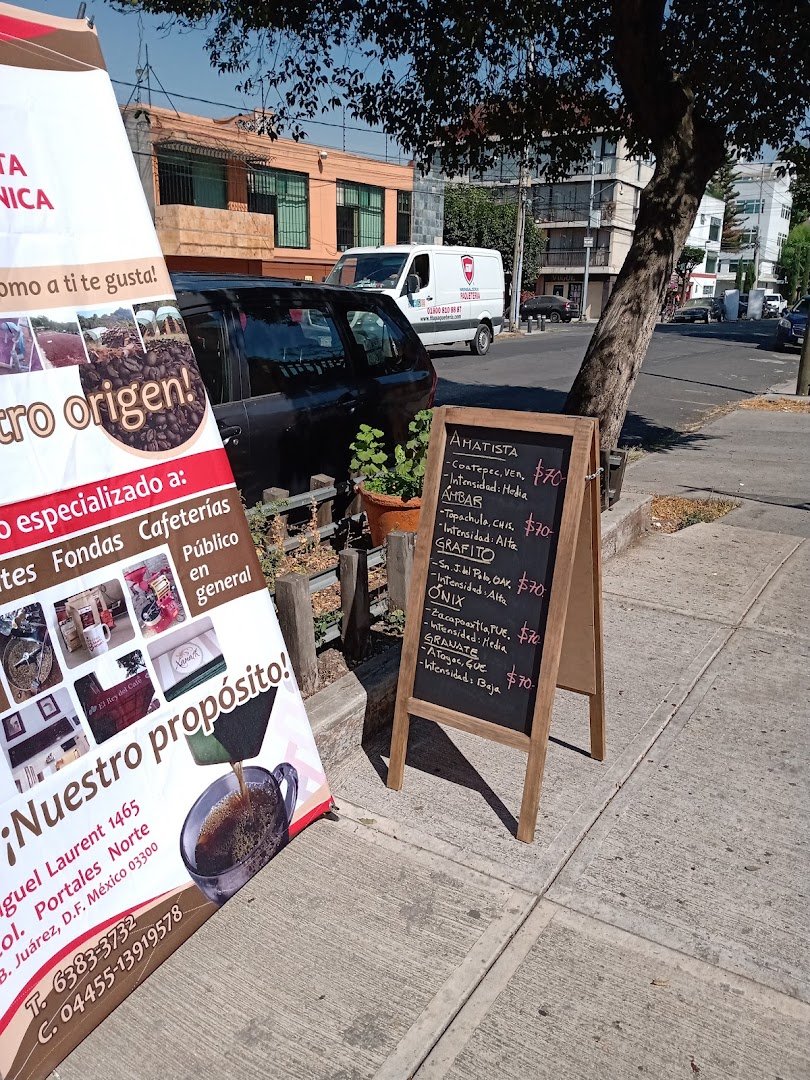 Signage at Café Finca Santa Mónica, specialty coffee shop in Mexico City