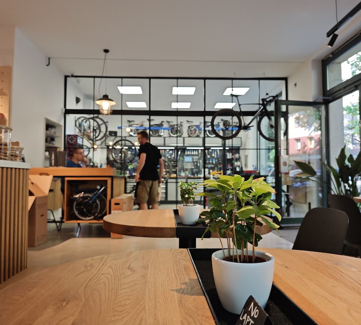 mester bike & coffee specialty coffee shop in Budapest - photo 6