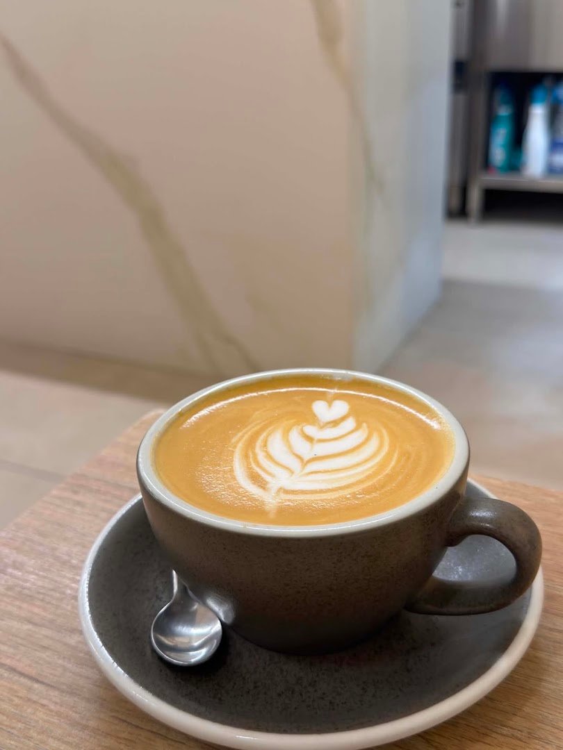 Brew Coffee Urquinaona specialty coffee shop in Barcelona - photo 4