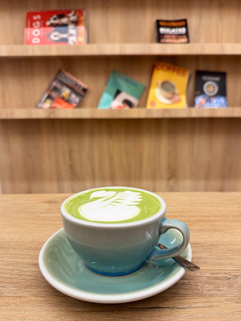 Brew Coffee Urquinaona specialty coffee shop in Barcelona - photo 5