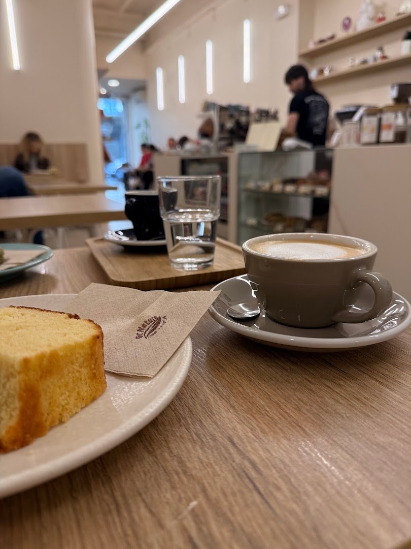 Brew Coffee Urquinaona specialty coffee shop in Barcelona - photo 6