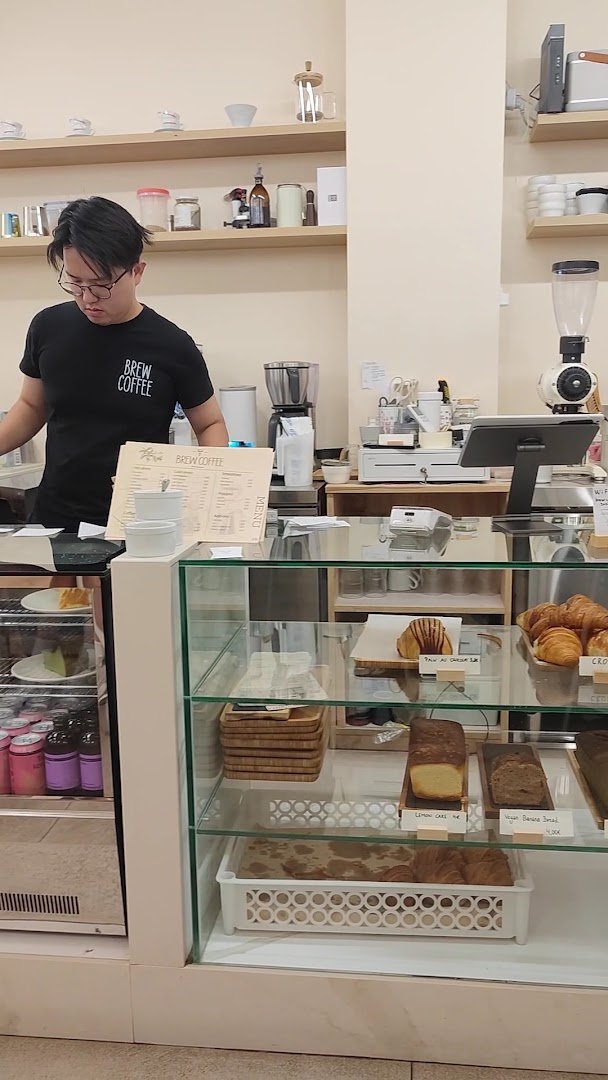 Brew Coffee Urquinaona specialty coffee shop in Barcelona - photo 8
