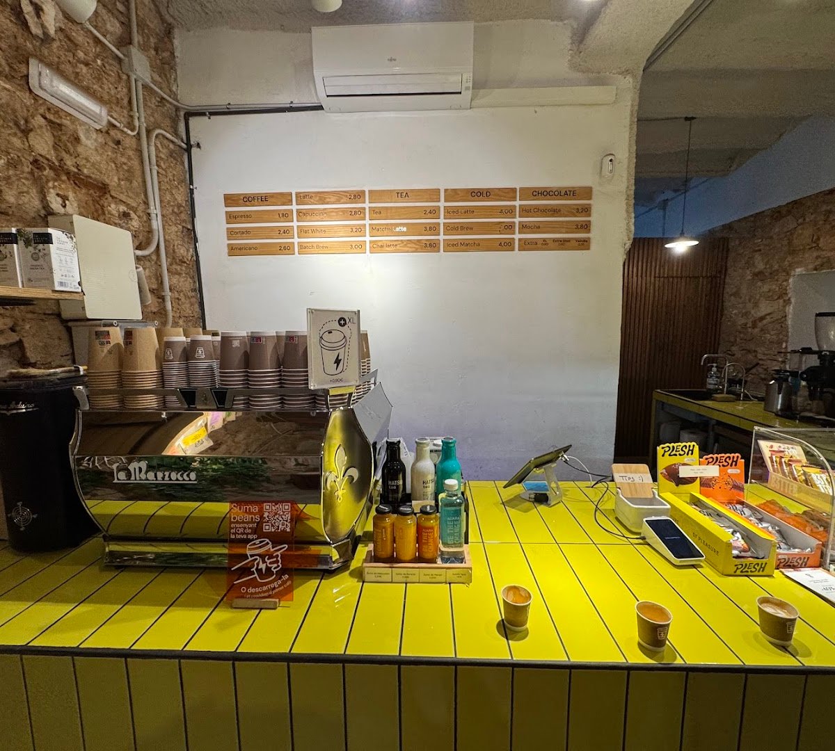 Syra Coffee - Born specialty coffee shop in Barcelona - photo 13