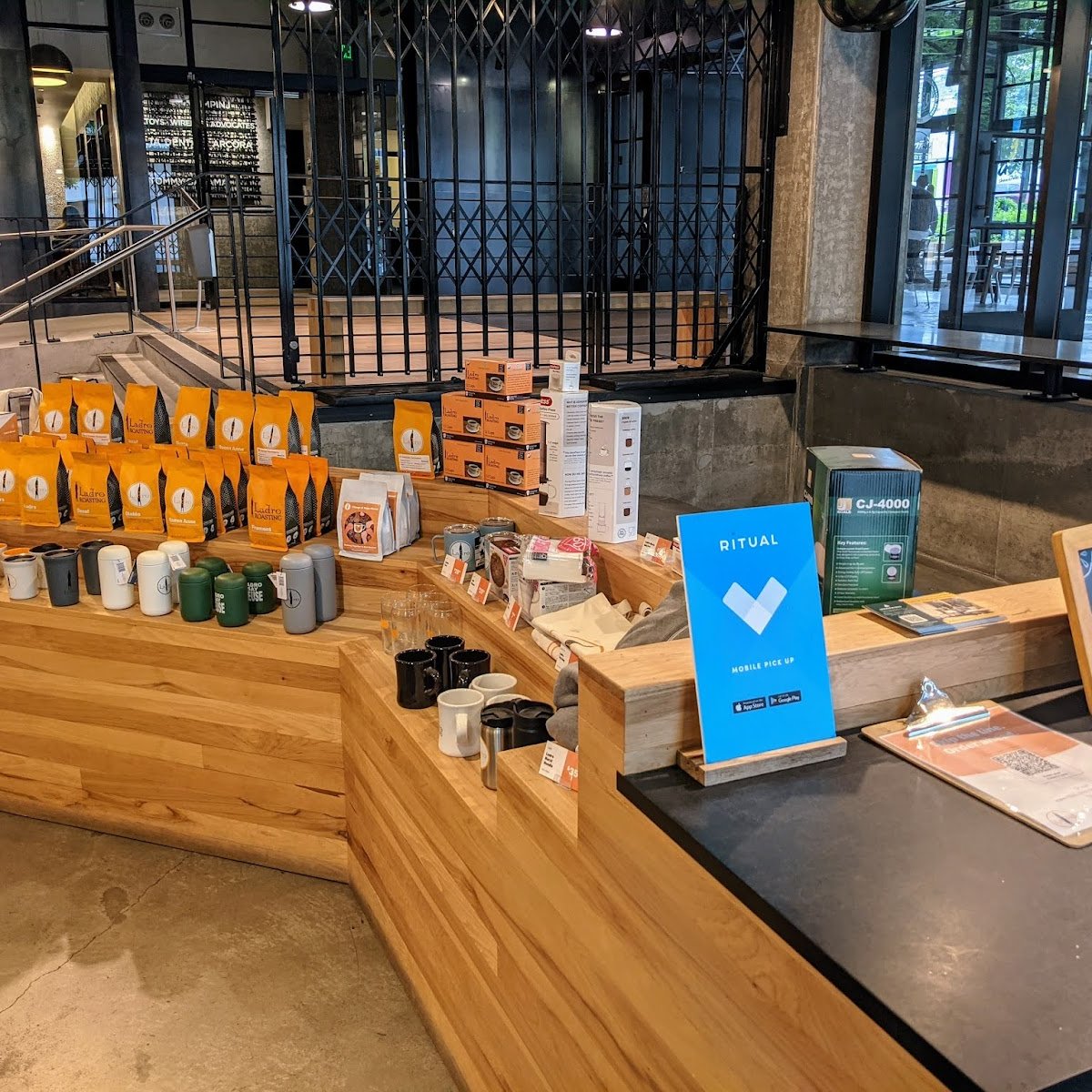 Caffe Ladro - South Lake Union Fairview specialty coffee shop in Seattle - photo 10