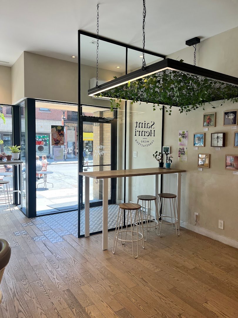 Interior of Café Saint-Henri (Verdun), specialty coffee shop in Montreal