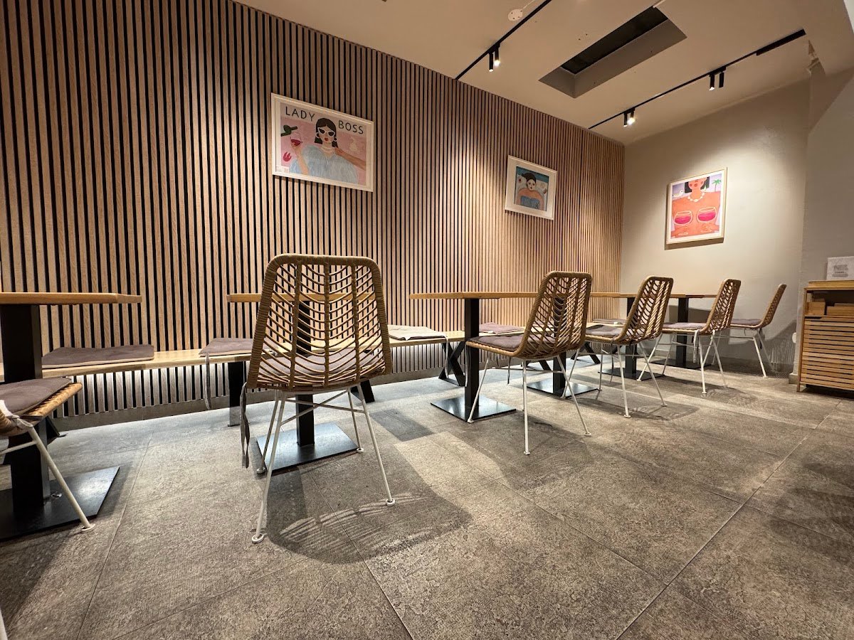 Maison coffee specialty coffee shop in Barcelona - photo 2