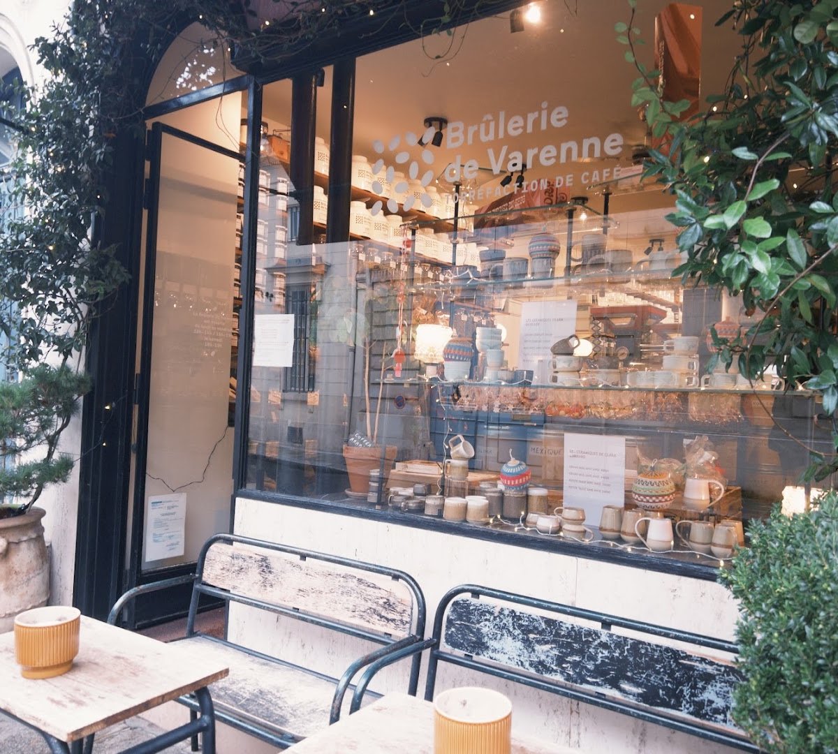 Brûlerie de Varenne specialty coffee shop in Paris - photo 4