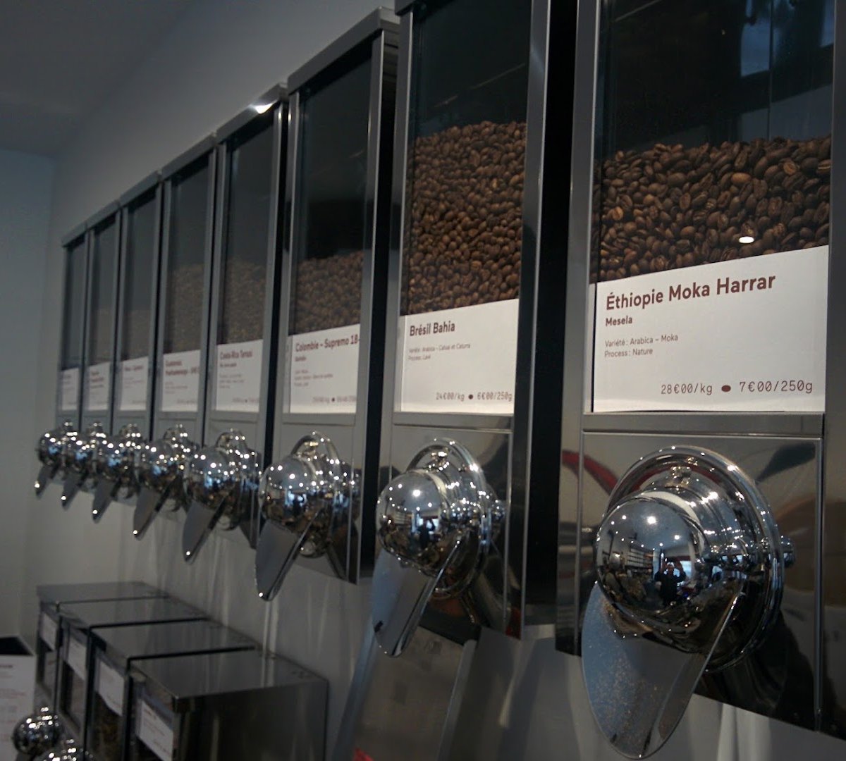 Brûlerie de Varenne specialty coffee shop in Paris - photo 10