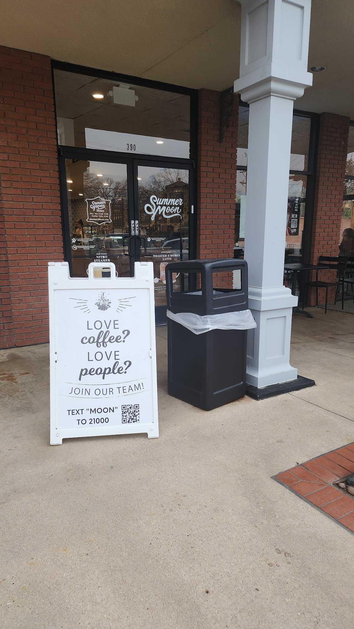 Summer Moon Coffee specialty coffee shop in Dallas - photo 13