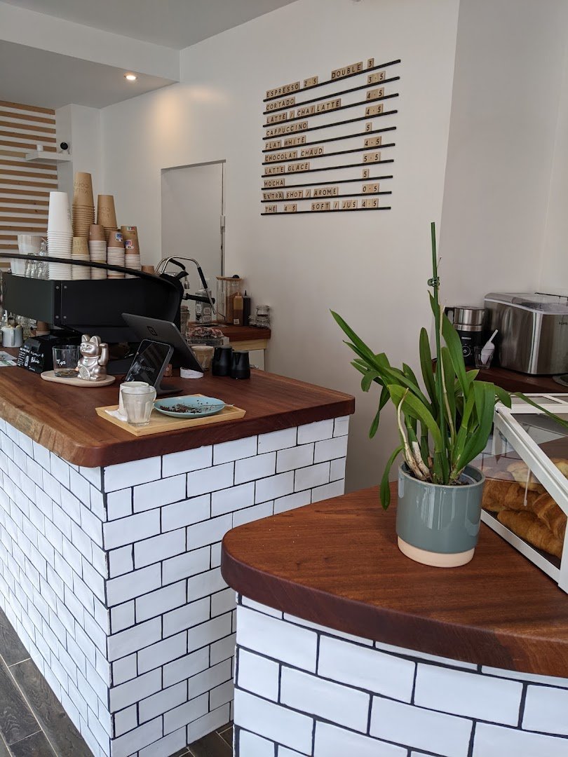 Village Coffee specialty coffee shop in Paris - photo 2