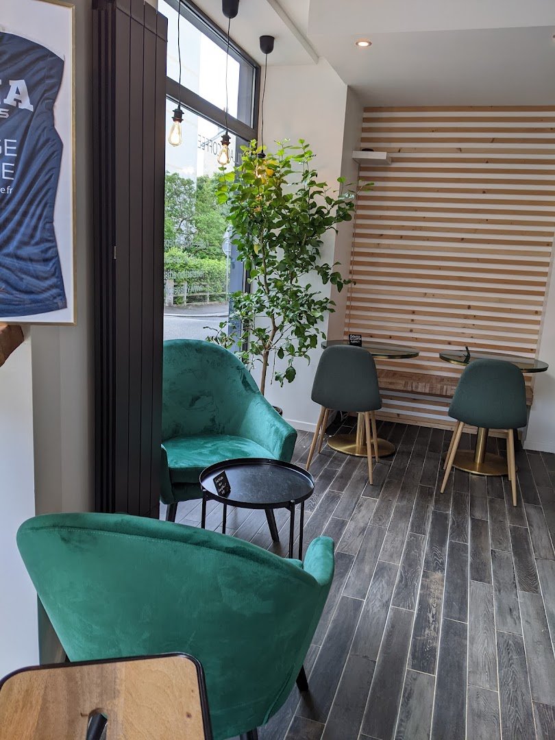 Village Coffee specialty coffee shop in Paris - photo 4