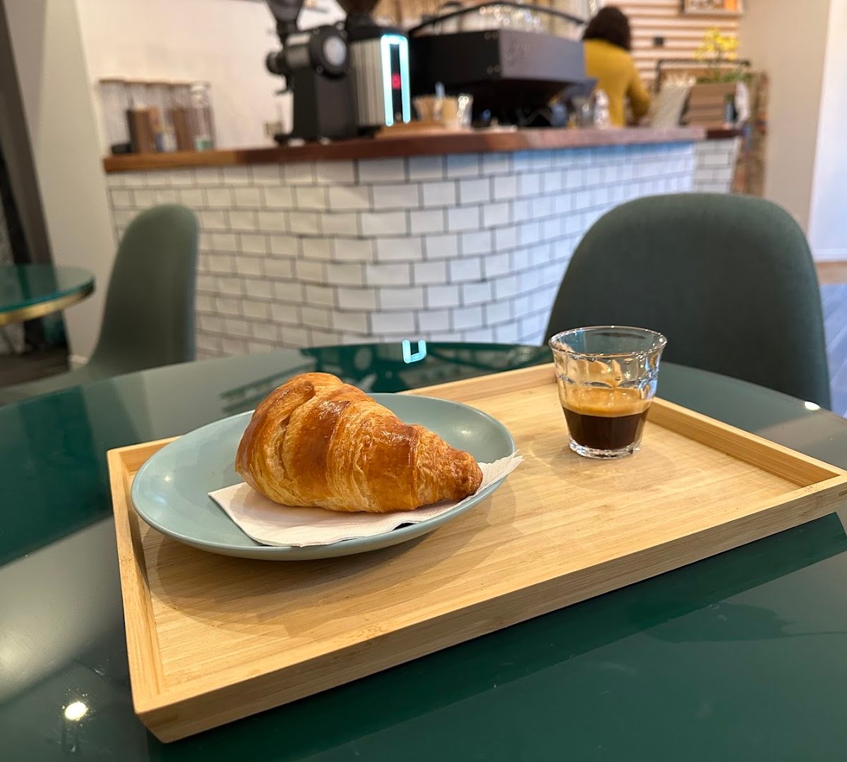 Village Coffee specialty coffee shop in Paris - photo 6