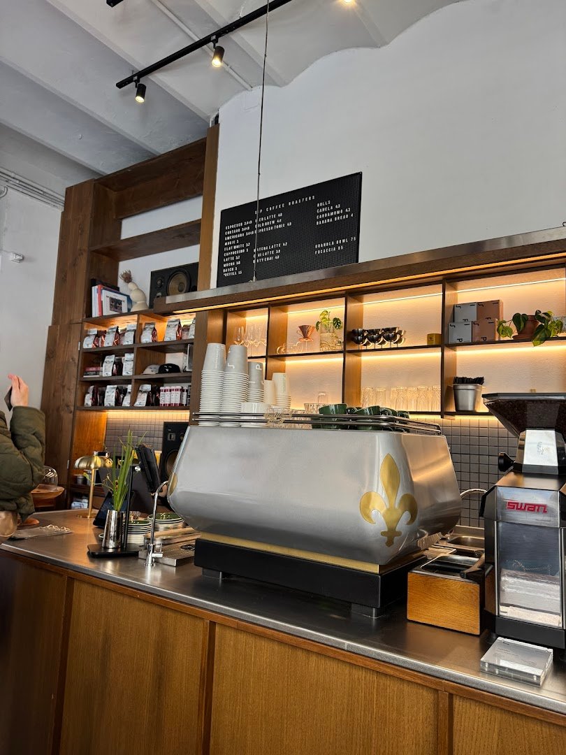 SIP COFFEE ROASTERS specialty coffee shop in Barcelona - photo 5