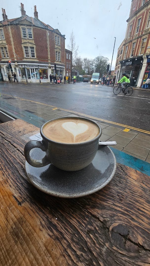 Elemental Collective Grocers specialty coffee shop in Bristol - photo 4