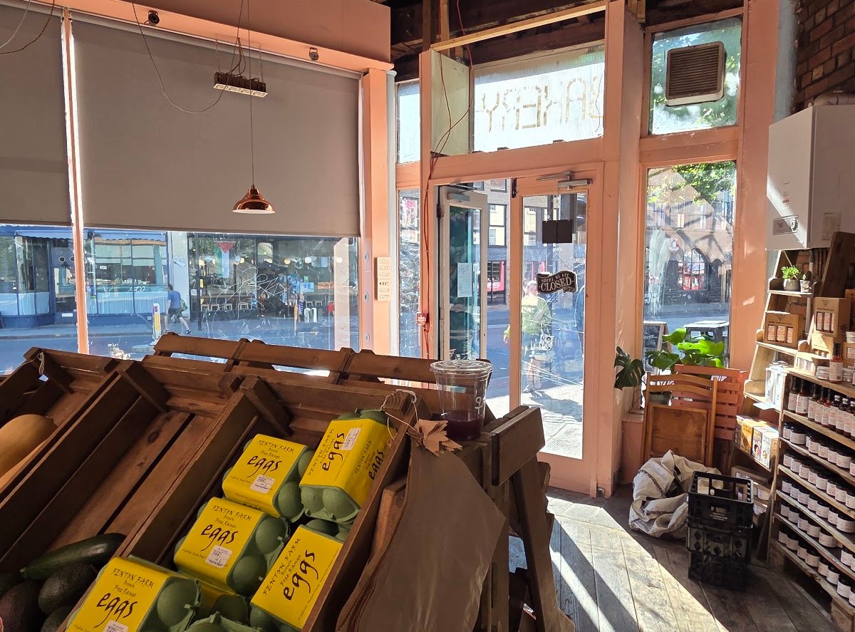 Elemental Collective Grocers specialty coffee shop in Bristol - photo 9