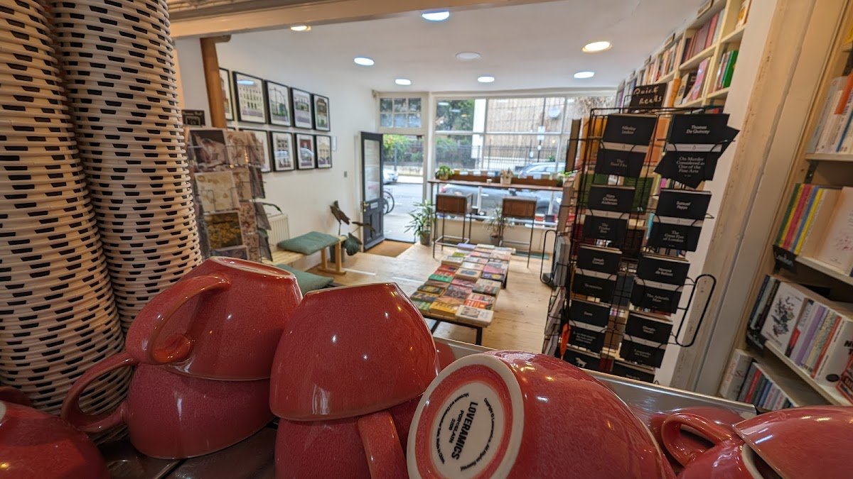 Clerkenwells, Coffee & Book Shop specialty coffee shop in London - photo 6