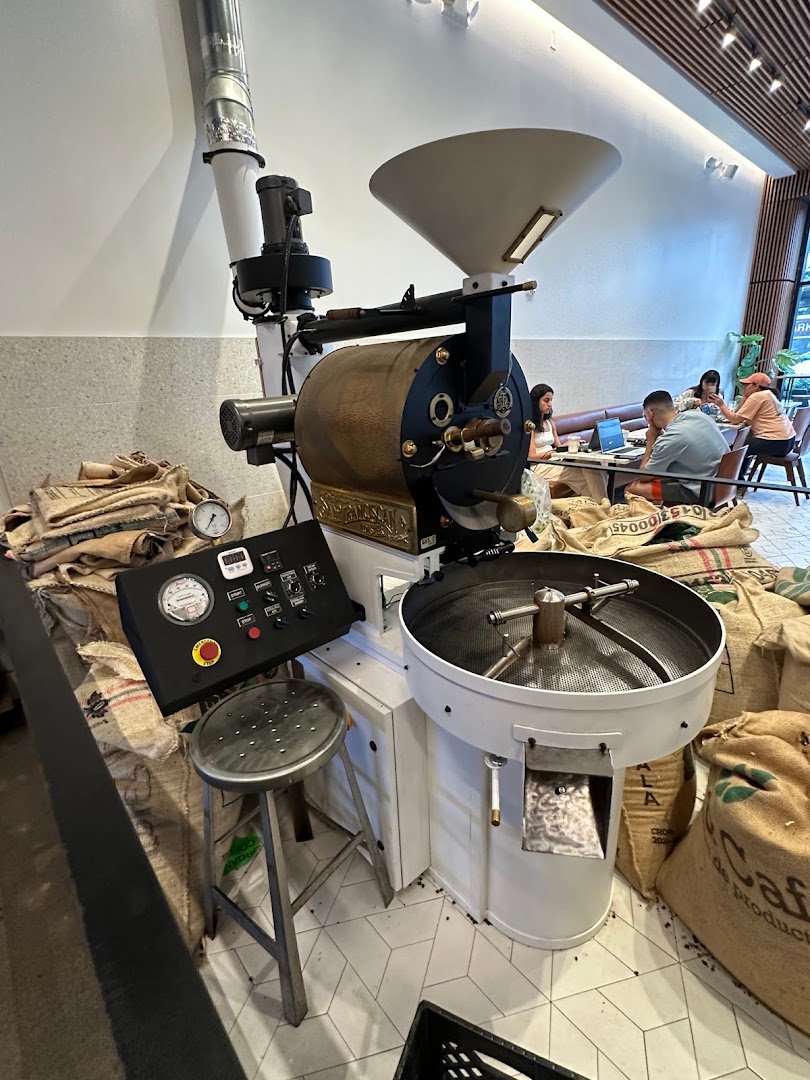 Interior of Shortwave Coffee, specialty coffee shop in Tampa-St. Petersburg