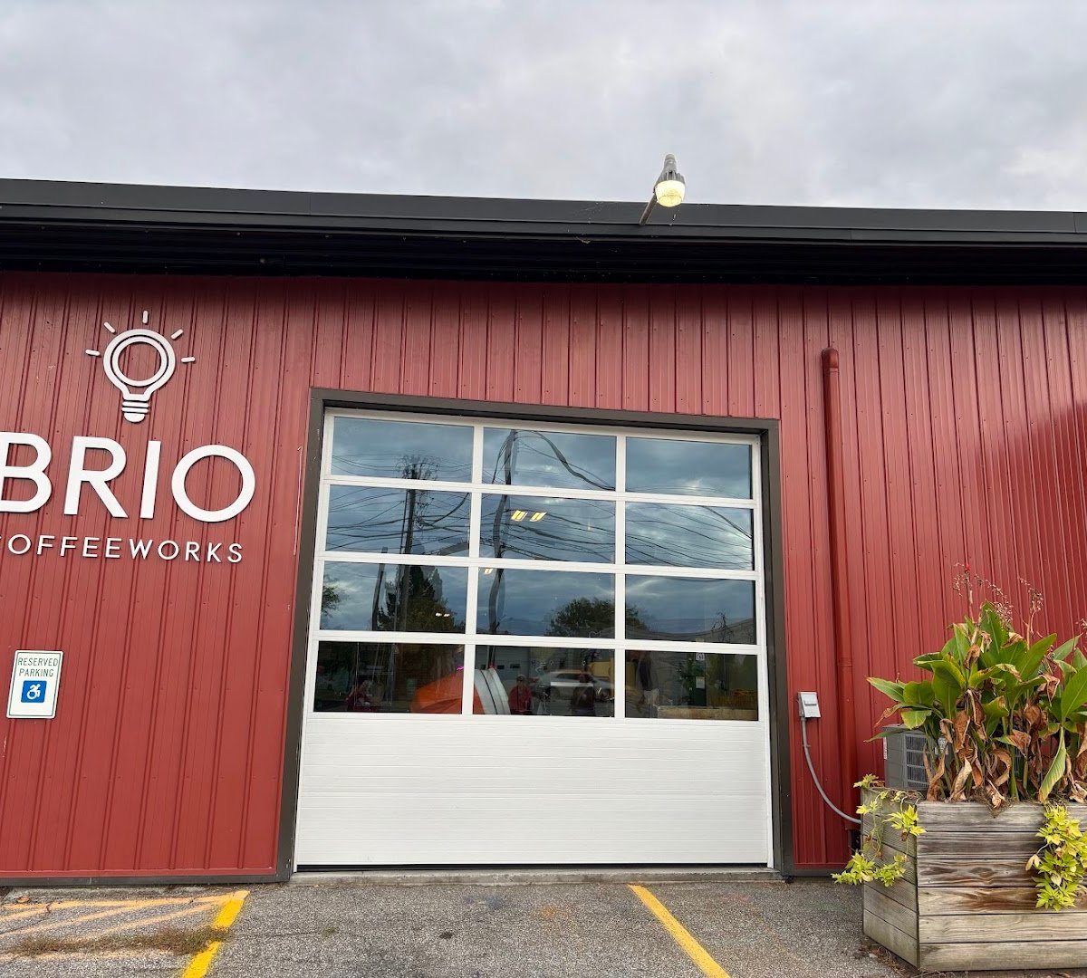 Brio Coffeeworks specialty coffee shop in Burlington - photo 2