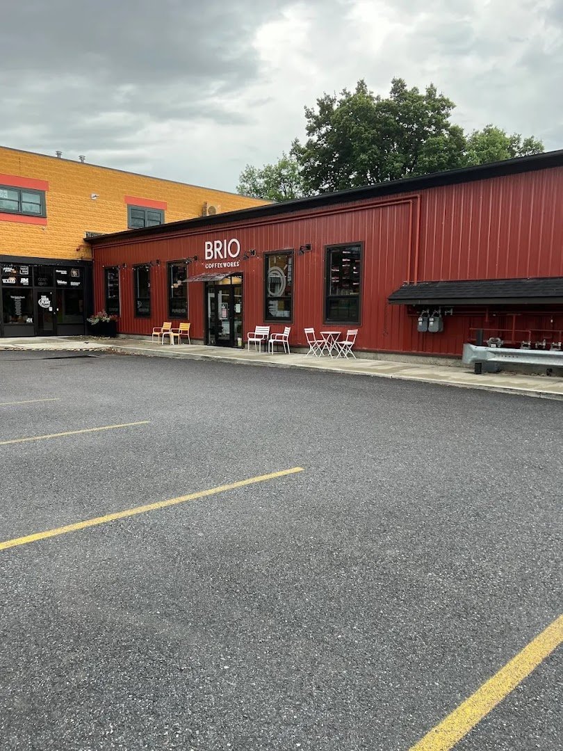 Brio Coffeeworks specialty coffee shop in Burlington - photo 4