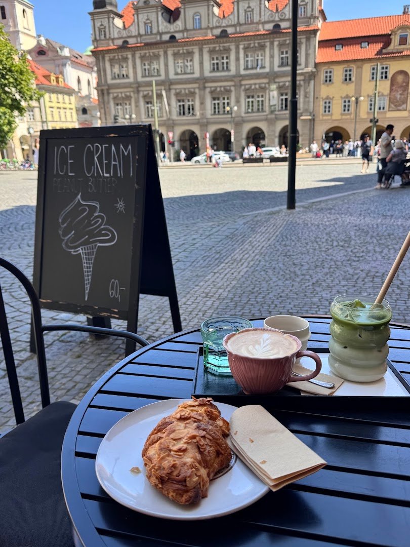 Coffee at U Stolu, specialty coffee shop in Prague