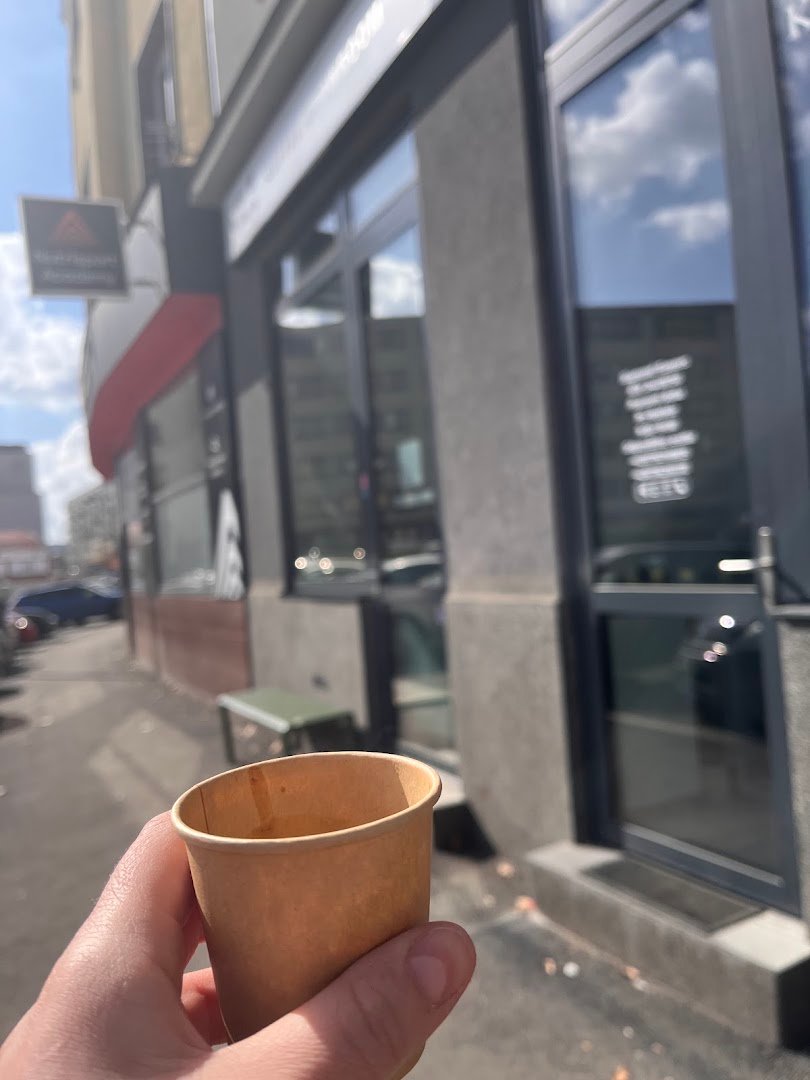 Coffee at BeBerry Coffee Showroom, specialty coffee shop in Prague