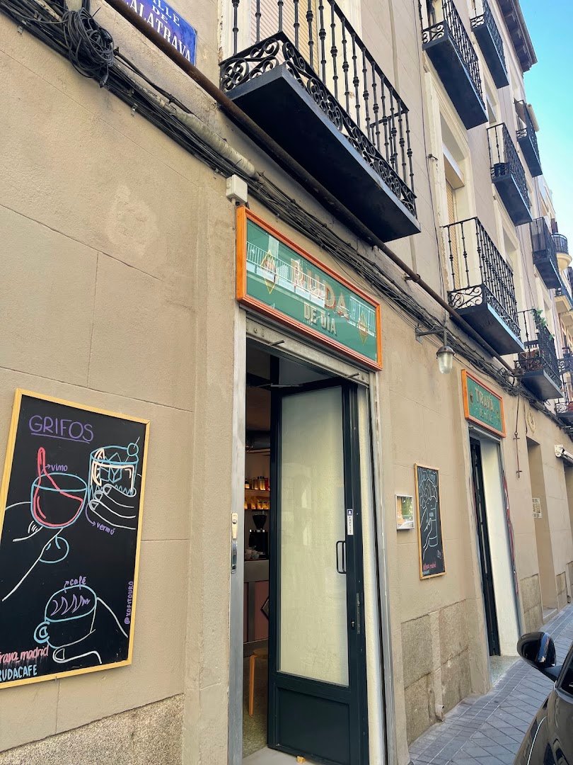 Ruda Café en Trava Bar specialty coffee shop in Madrid - photo 8