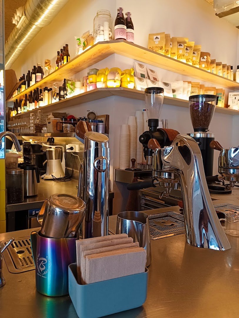 Ruda Café en Trava Bar specialty coffee shop in Madrid - photo 10