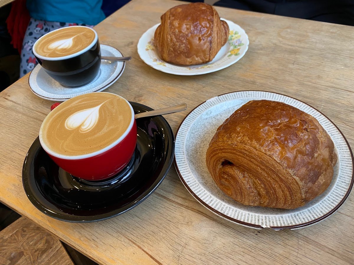 46b Espresso Hut specialty coffee shop in London - photo 5