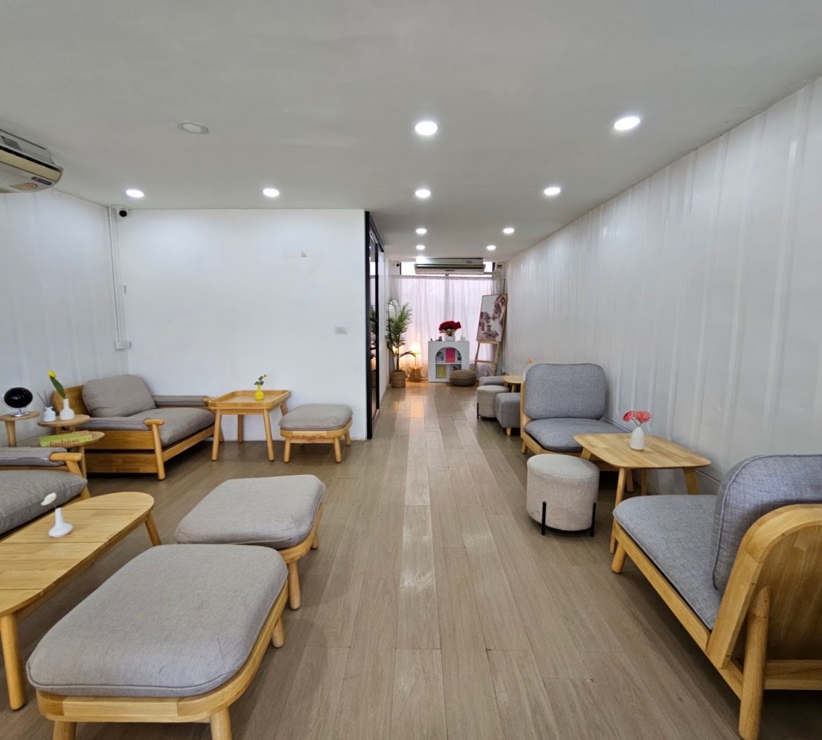 Pride Specialty Tea & Coffee Roasters specialty coffee shop in Bangkok - photo 7