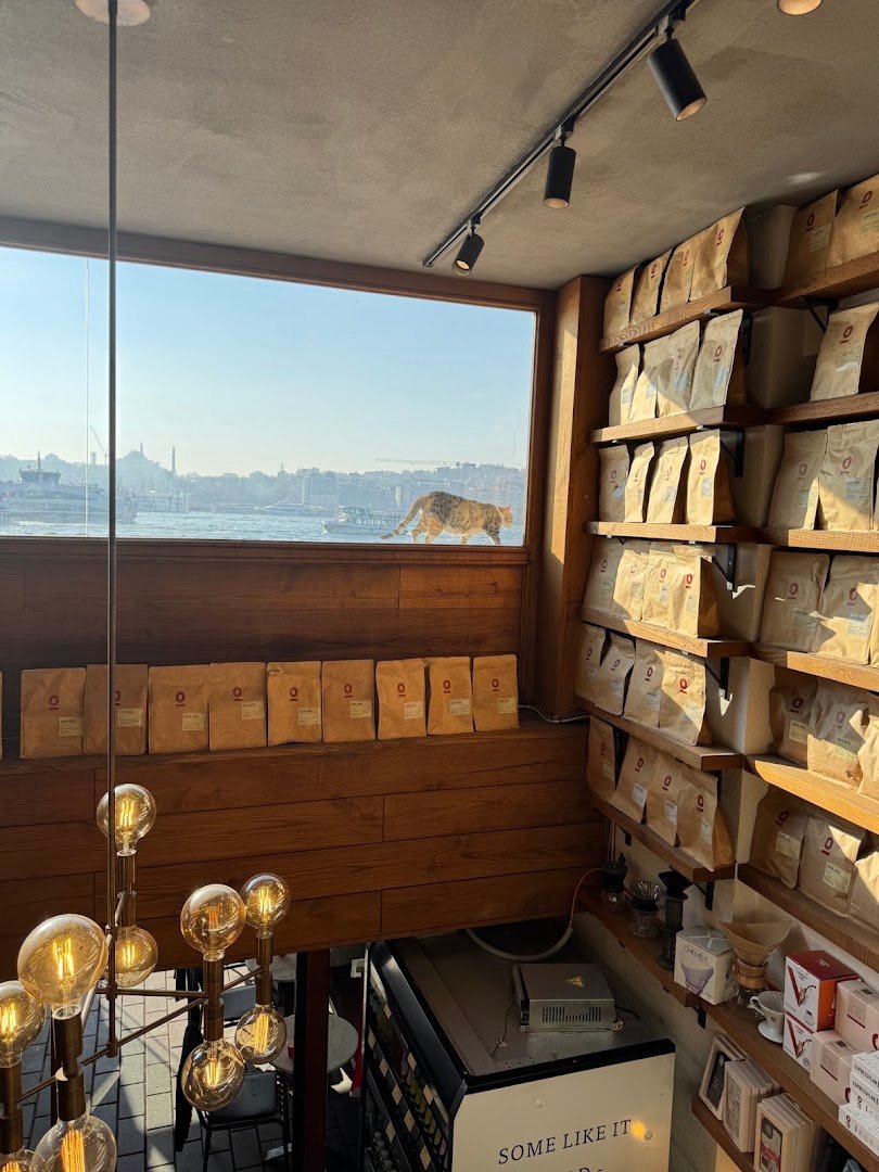 EspressoLab specialty coffee shop in Istanbul - photo 2