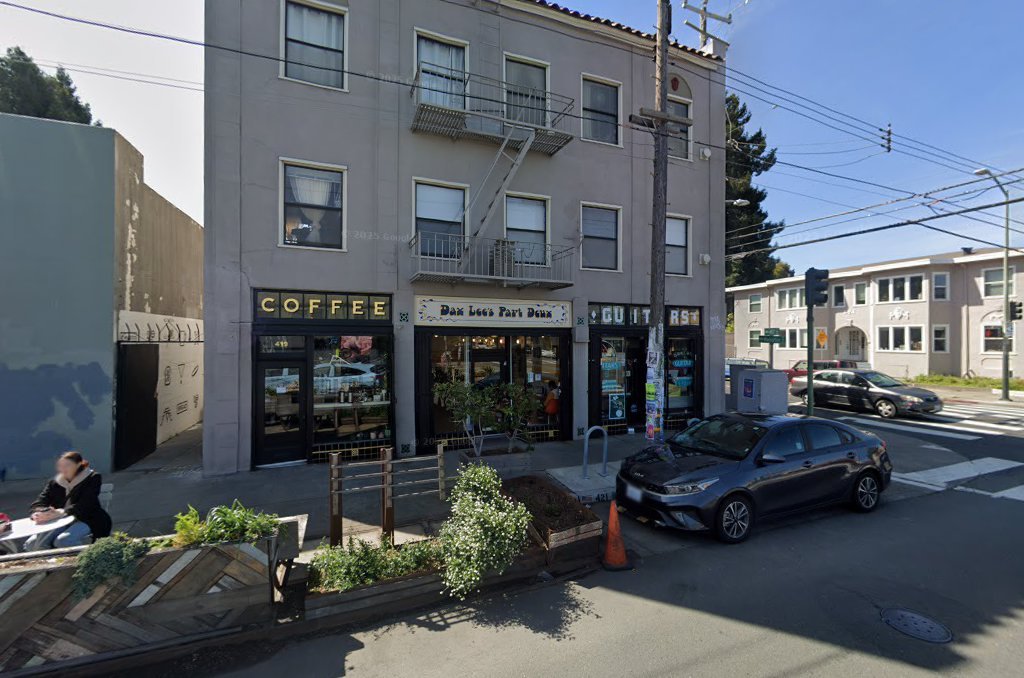 Storefront of States Coffee, specialty coffee shop in Oakland