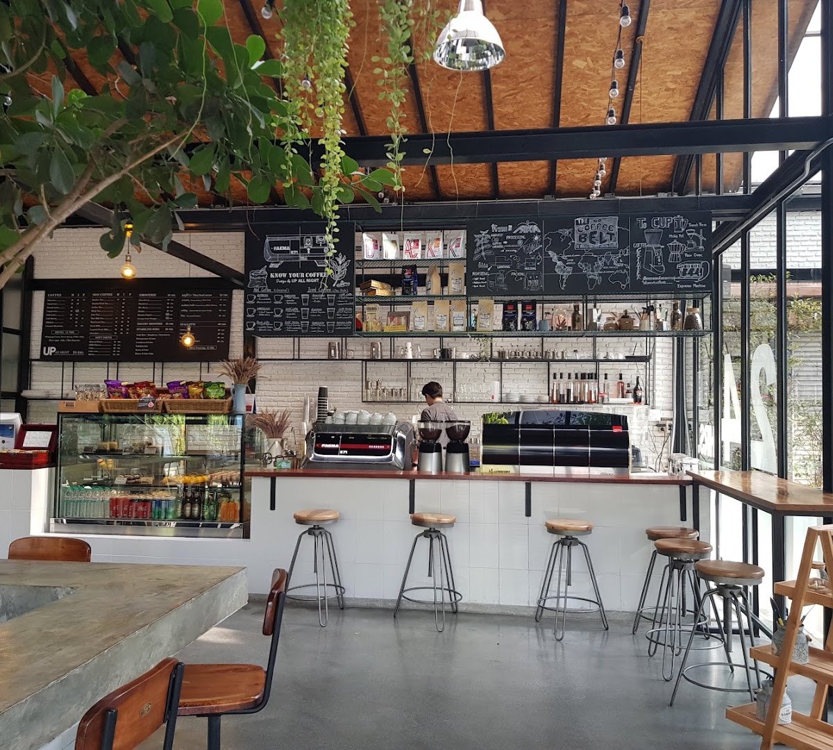 Hacking Coffee Flagship specialty coffee shop in Bangkok - photo 3