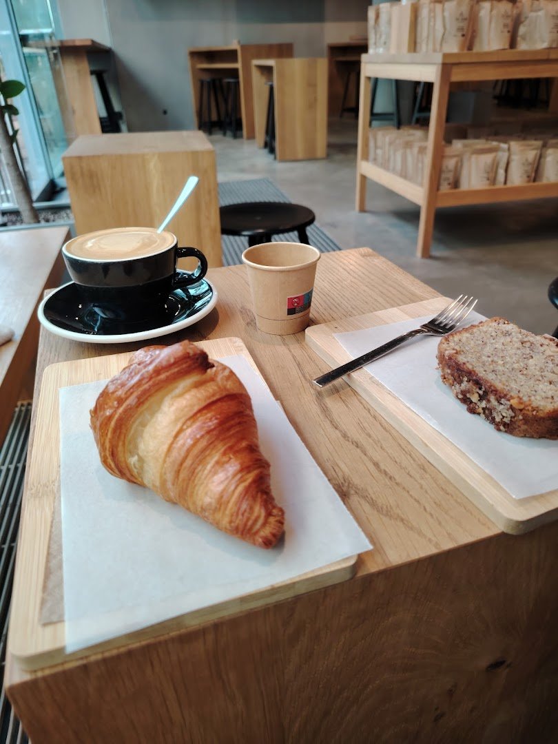 THE BARN Ku'damm specialty coffee shop in Berlin - photo 4