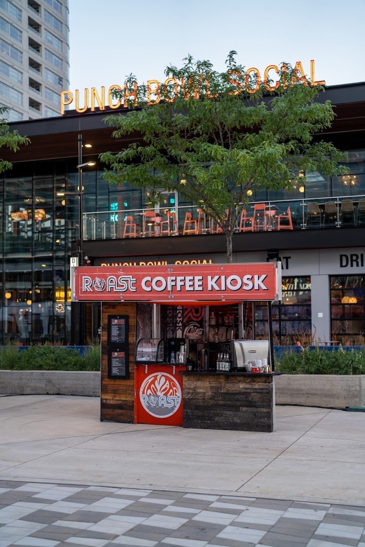 Storefront of Roast Coffee Company, specialty coffee shop in Milwaukee