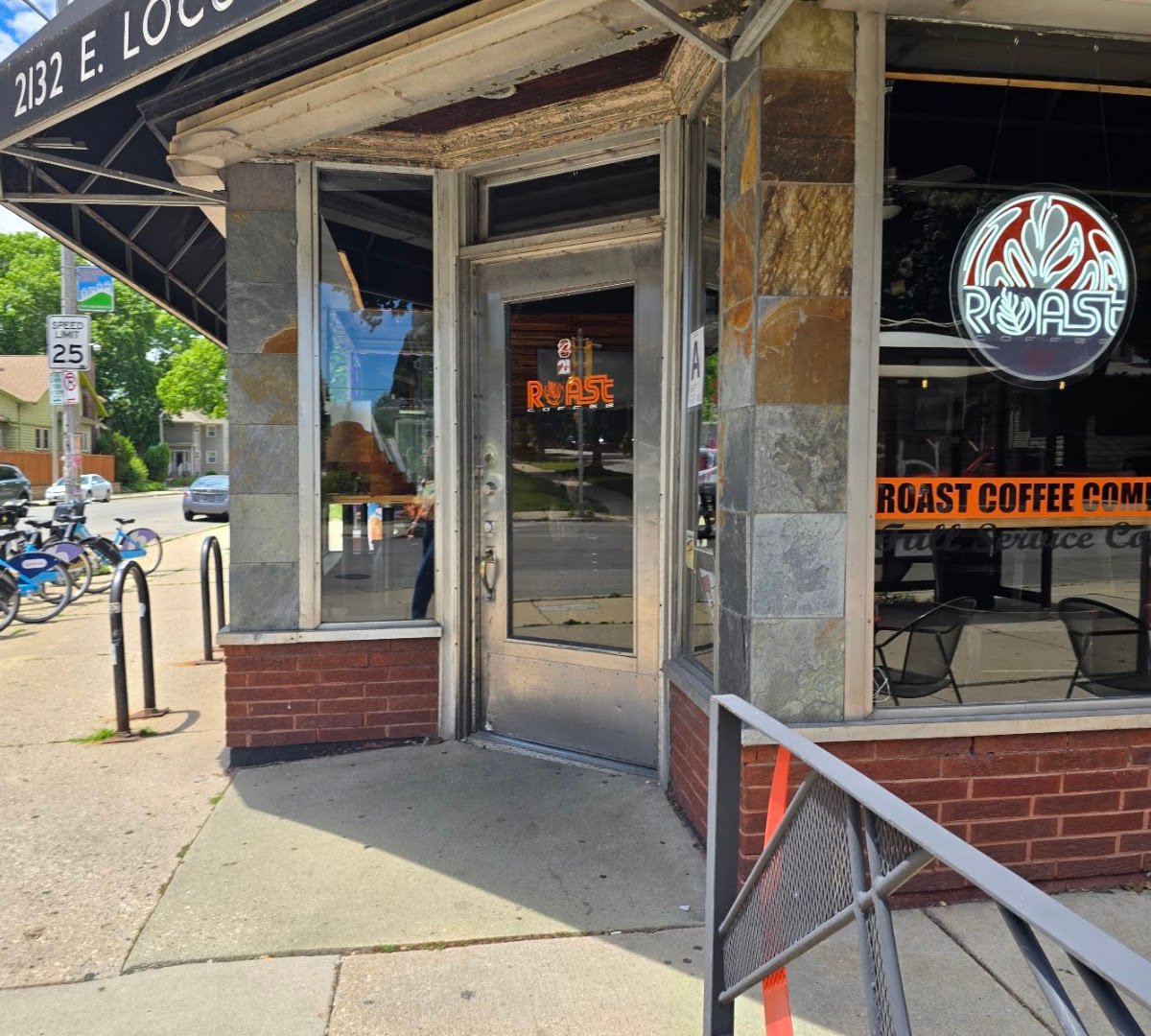 Storefront of Roast Coffee Company, specialty coffee shop in Milwaukee