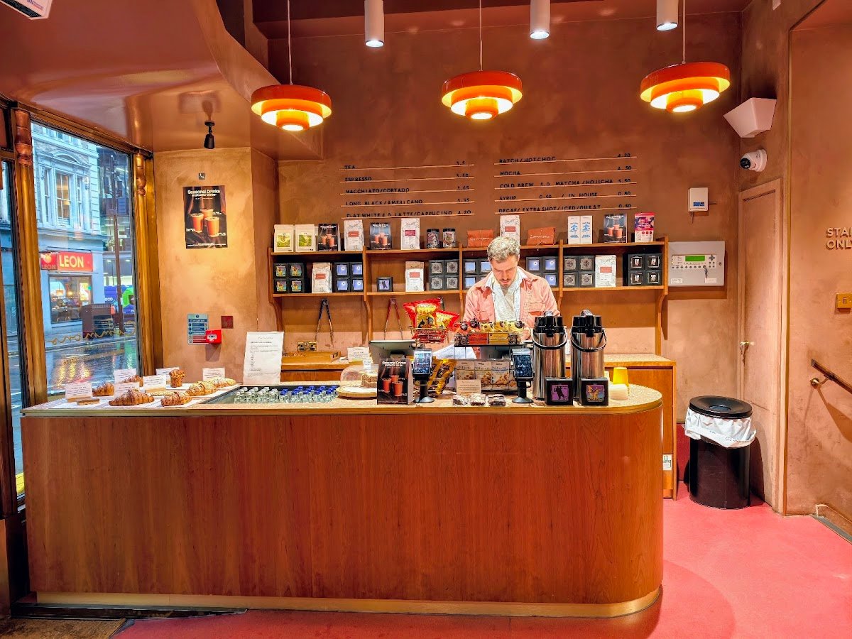 Commons at Cannon Street specialty coffee shop in London - photo 4