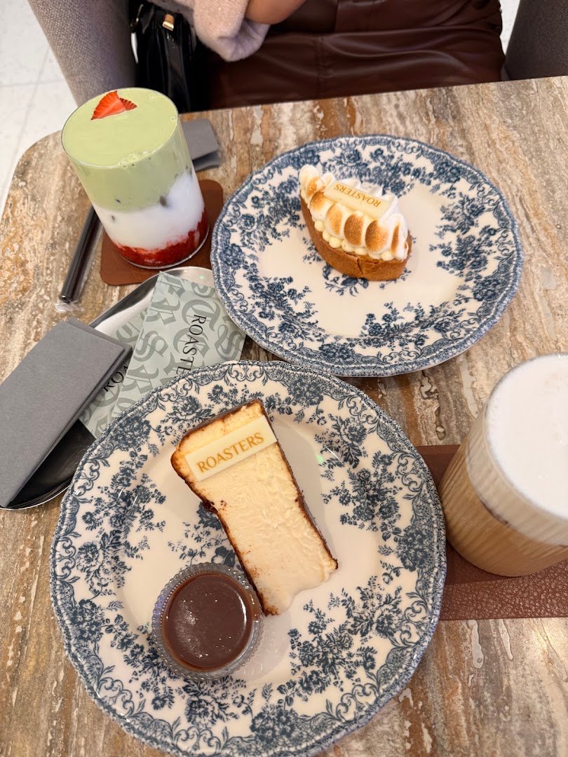 Roasters Specialty Coffee House Dubai Mall specialty coffee shop in Dubai - photo 8