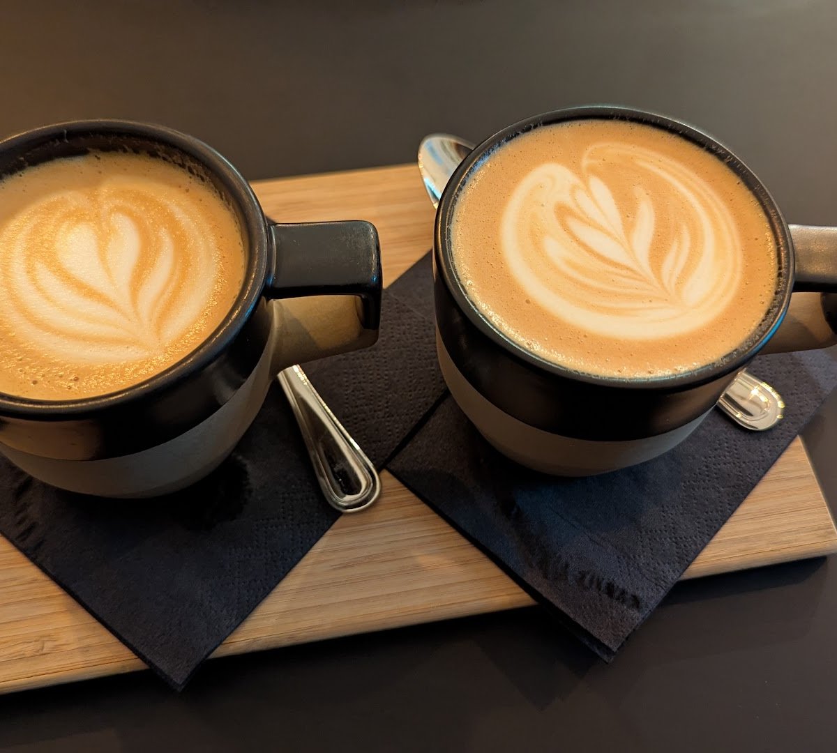 Fekete specialty coffee shop in Budapest - photo 8