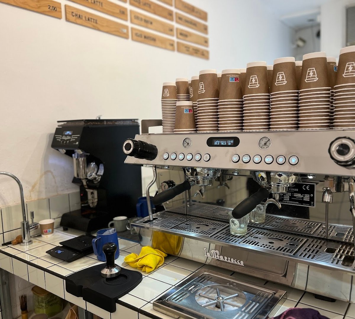 Syra Coffee - Marià Cubí specialty coffee shop in Barcelona - photo 10