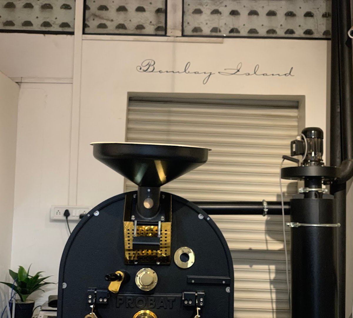 Interior of Bombay Island Coffee Company | Malad, specialty coffee shop in Mumbai
