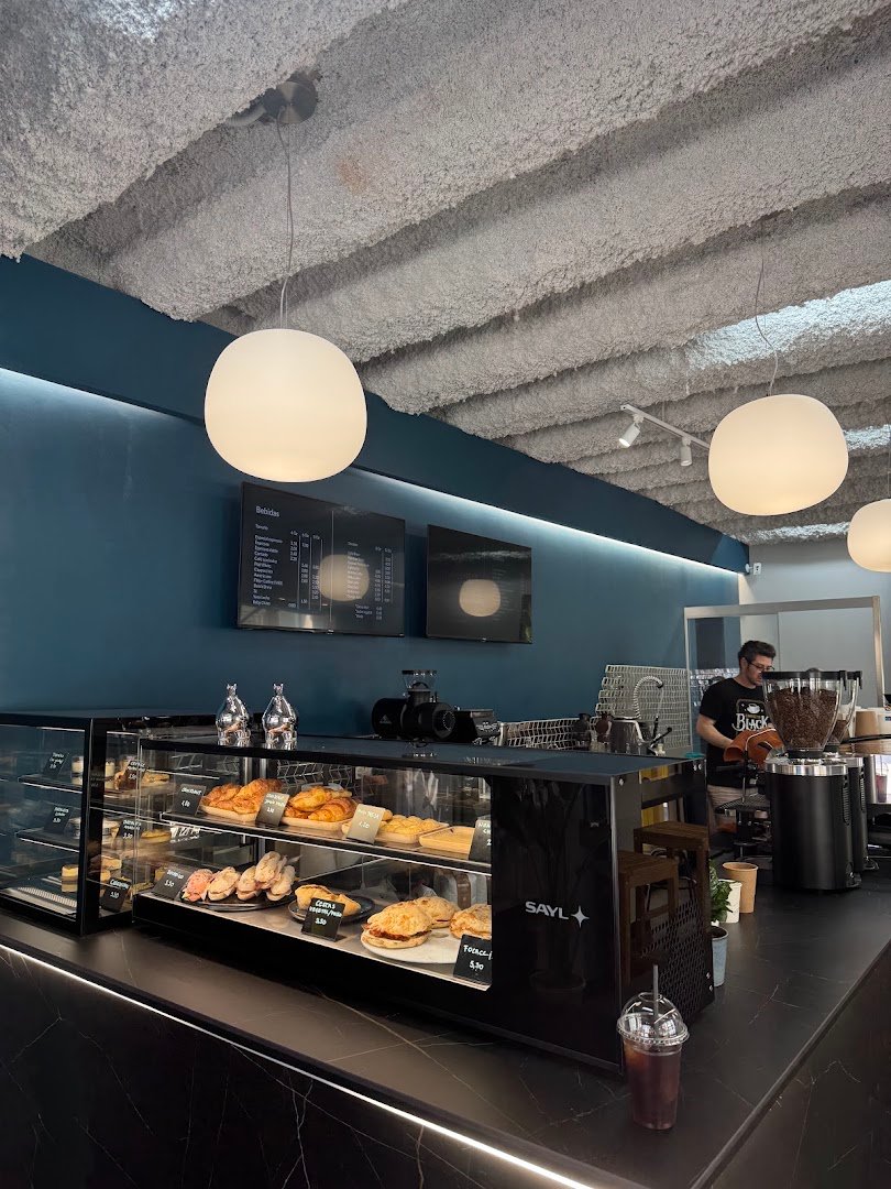 The Madness Speciality Coffee Shop specialty coffee shop in Barcelona - photo 3