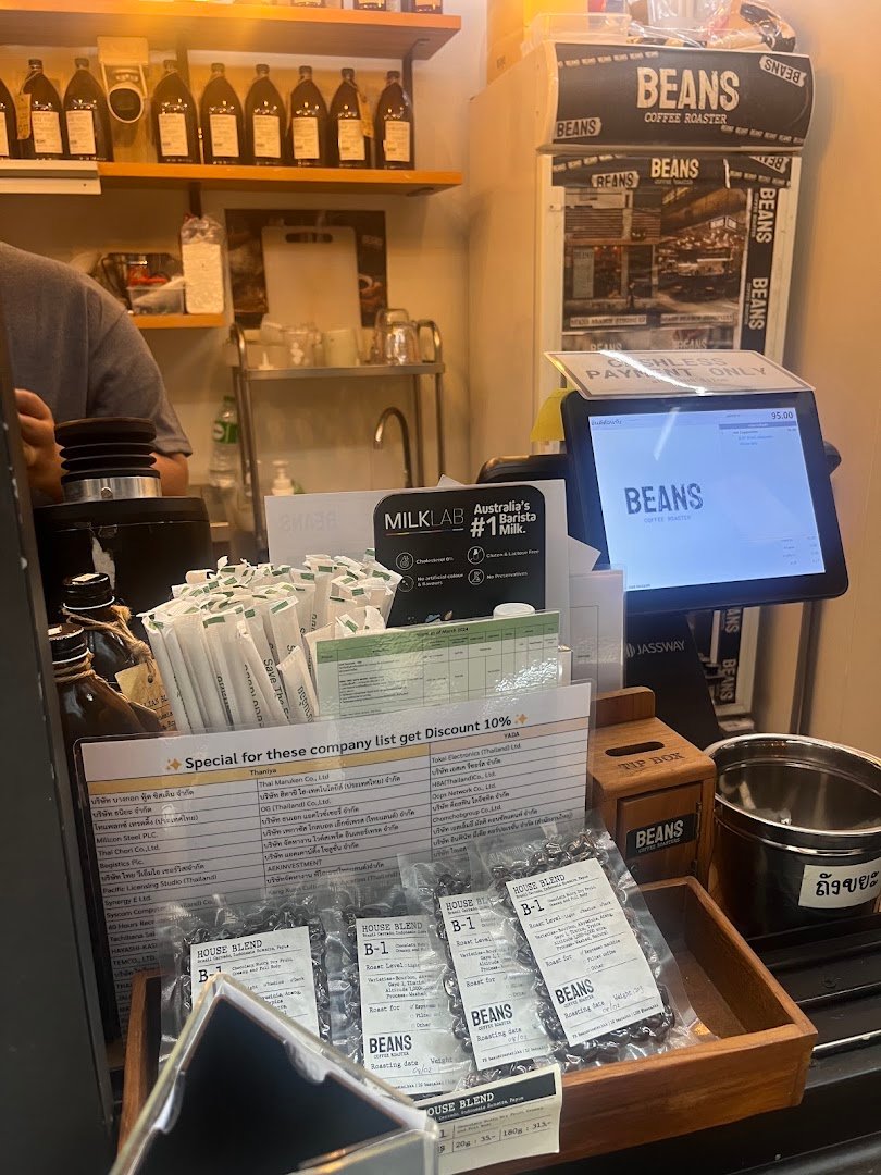 BEANS COFFEE ROASTER SILOM specialty coffee shop in Bangkok - photo 8