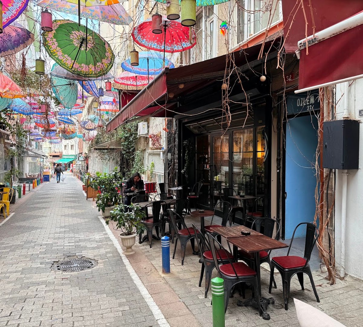Malavita Coffee specialty coffee shop in Istanbul - photo 8
